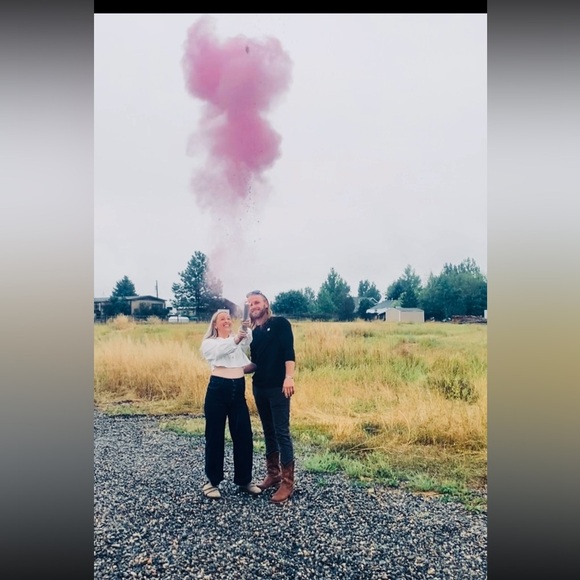 Elegant White Button-Up Women's Top - Picture 7 of 7